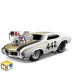 Машинка Maisto 1970 Oldsmobile 442 серия Muscle Machines 1:24. 32236