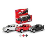 Машинка Welly 1:38 2017 CADILLAC ESCALADE цвета в ассортименте